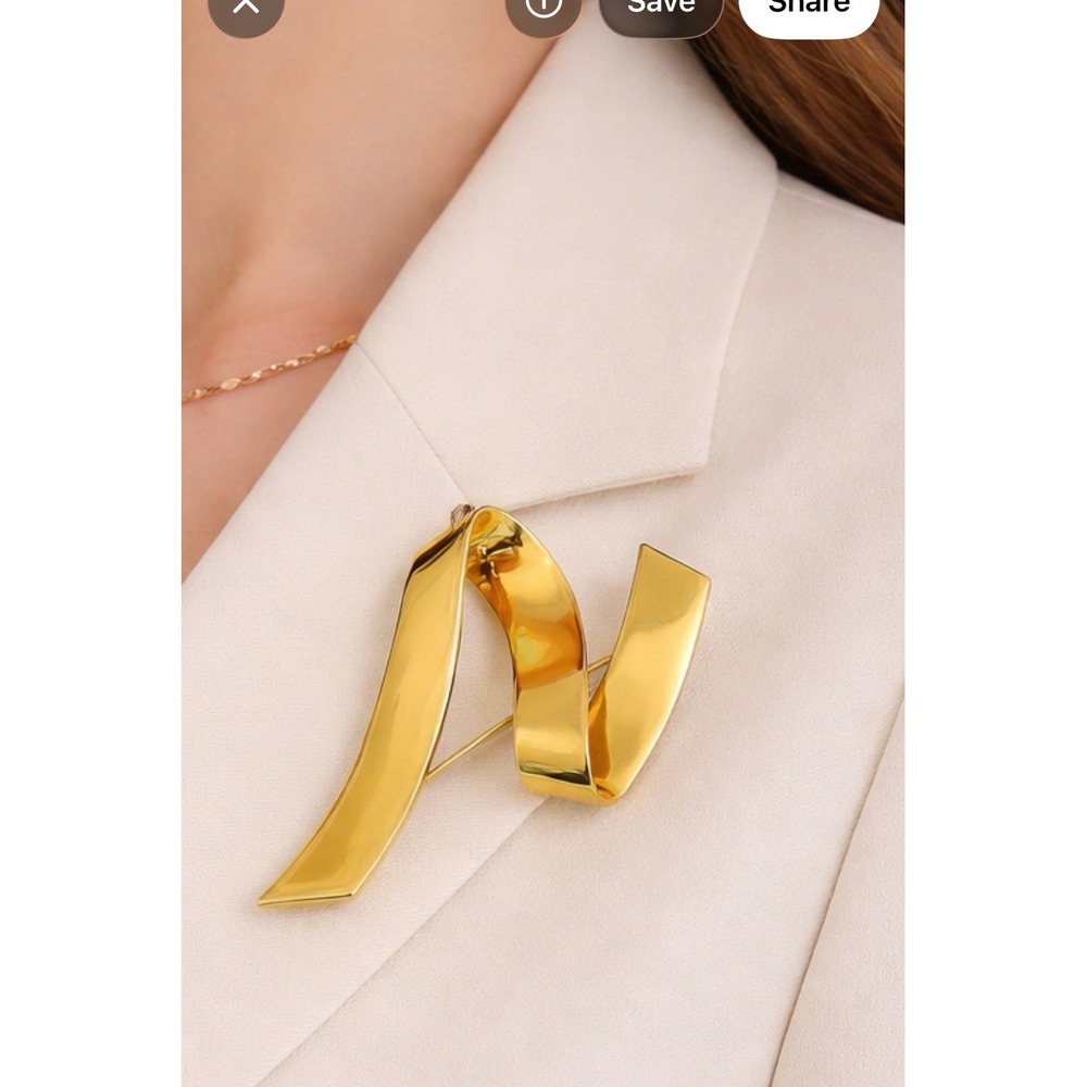 Monet Vintage‎ Gold Tone Ribbon Brooch Sculptural Wavy Abstract Modernist Pin